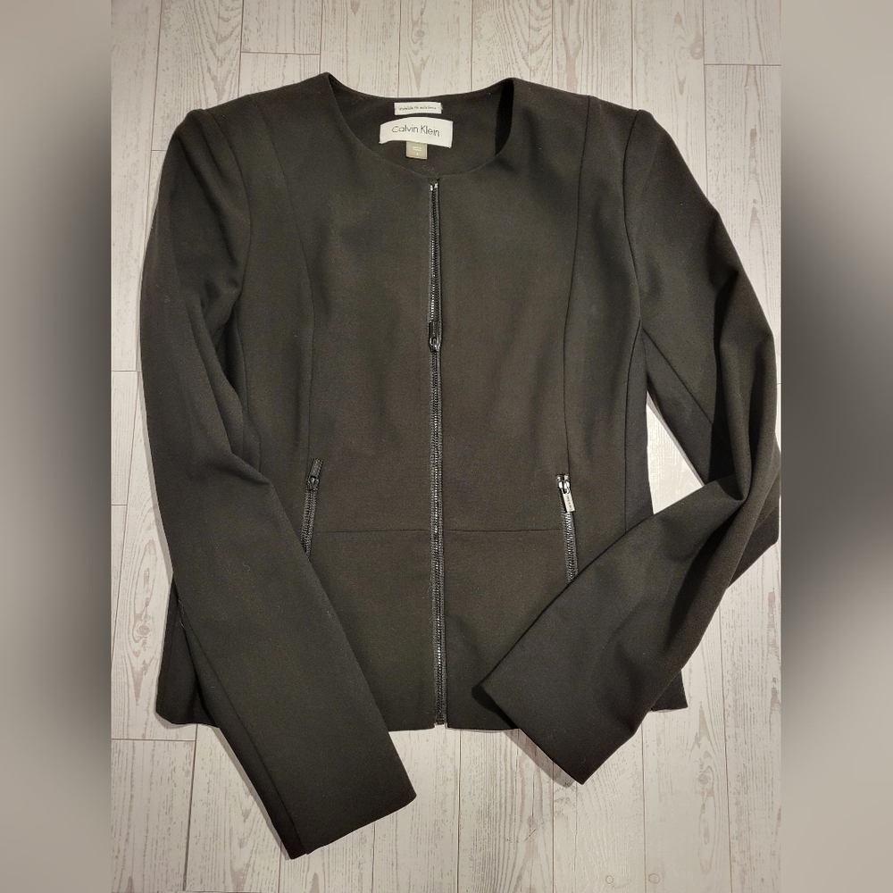 Calvin Klein Invisible Fit Solutions zip-up blazer Black Size 4